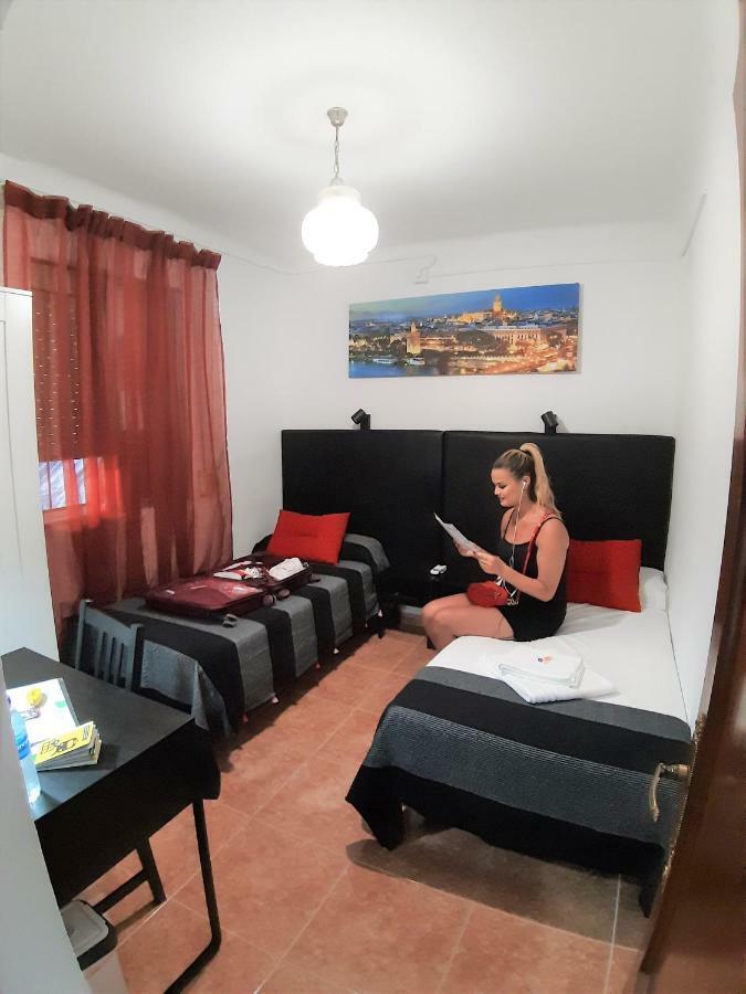 Fresh & Clean Room Sevilla Buitenkant foto